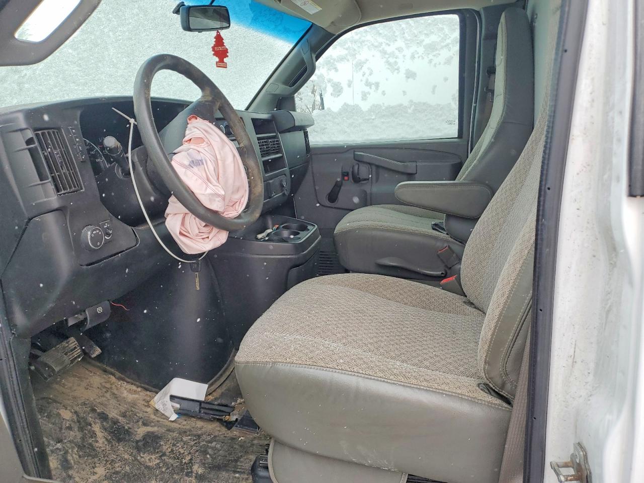 2018 GMC Savana VIN 7GZ07SFG6JN000264 photo 7