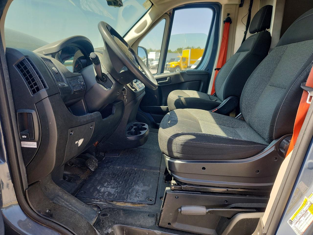 2020 RAM Promaster VIN 3C6URVJG4LE144430 photo 7