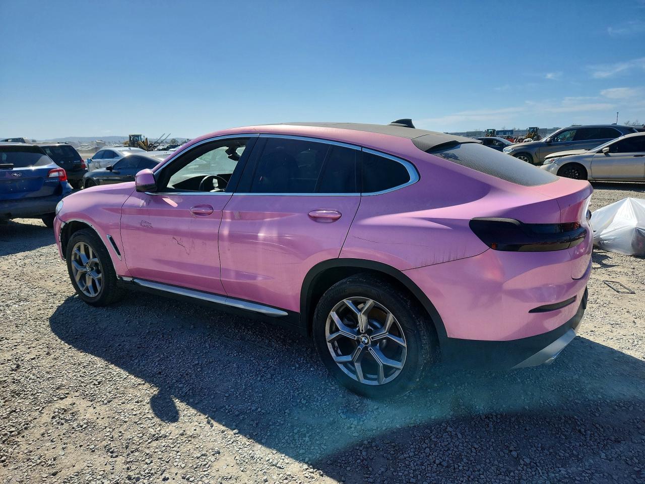 2022 BMW X4 VIN 5UX33DT02N9N05109 photo 2