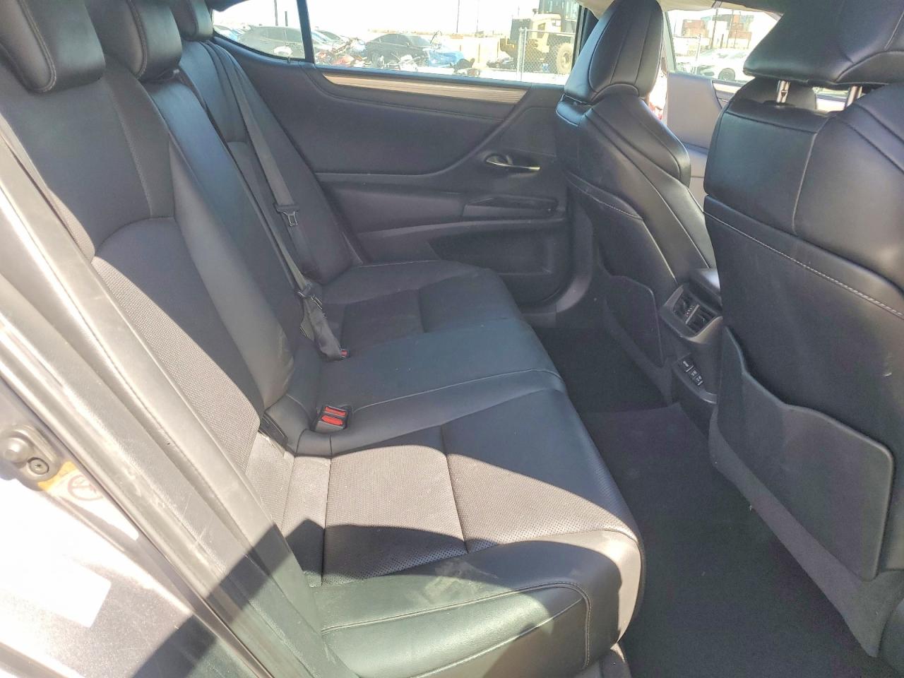 2019 Lexus ES350 VIN 58ABZ1B10KU019898 photo 10