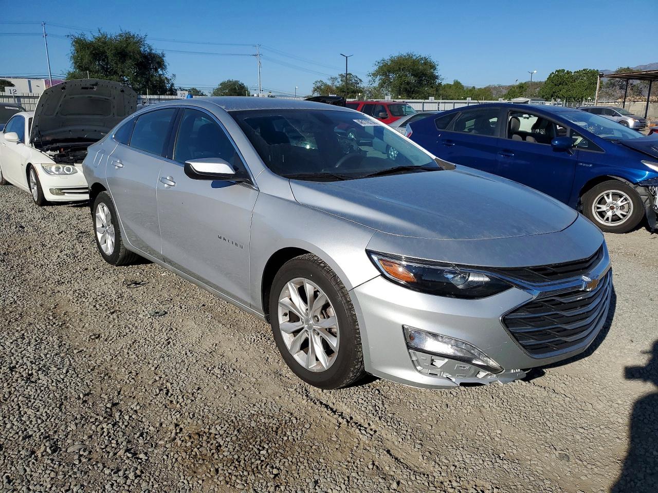 2021 Chevrolet Malibu VIN 1G1ZD5STXMF072738 photo 4