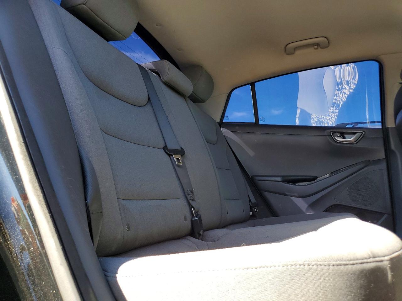 2020 Hyundai Ioniq VIN KMHC65LC0LU227938 photo 10