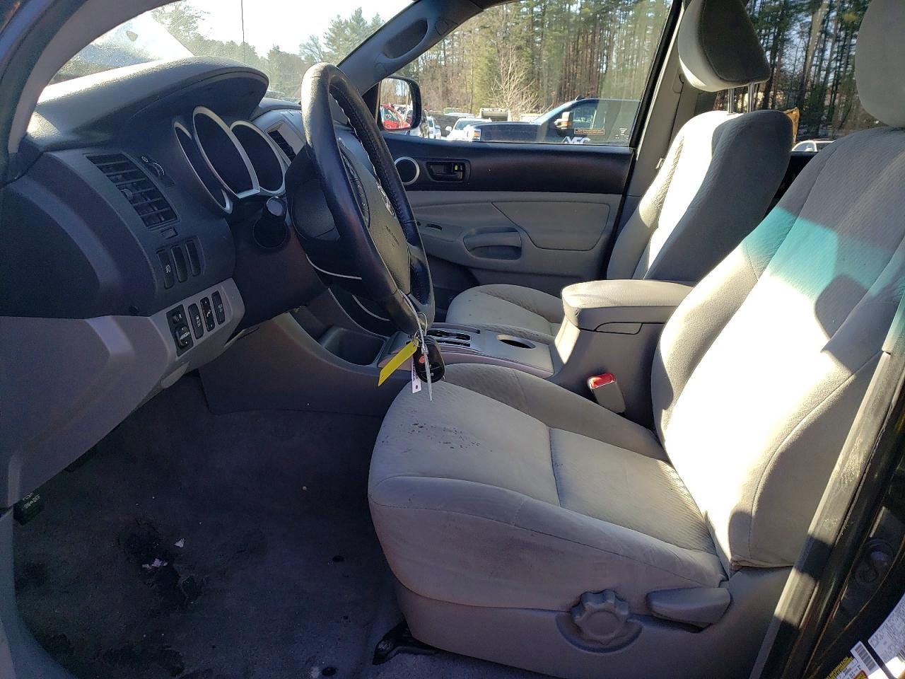 2010 Toyota Tacoma v6 VIN 3TMMU4FN8AM020804 photo 7