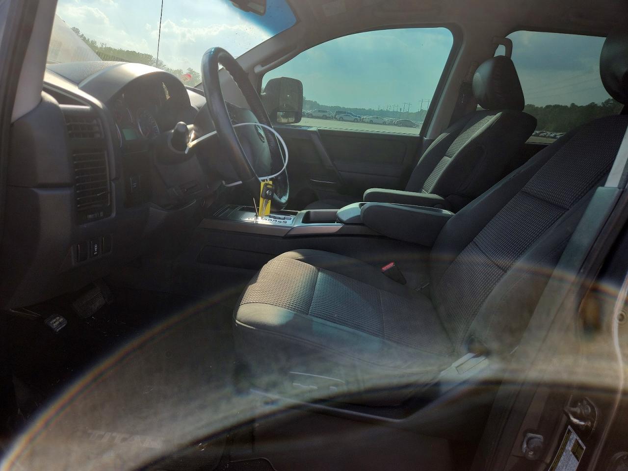 2011 Nissan TITAN VIN 1N6BA0EDXBN320270 photo 7