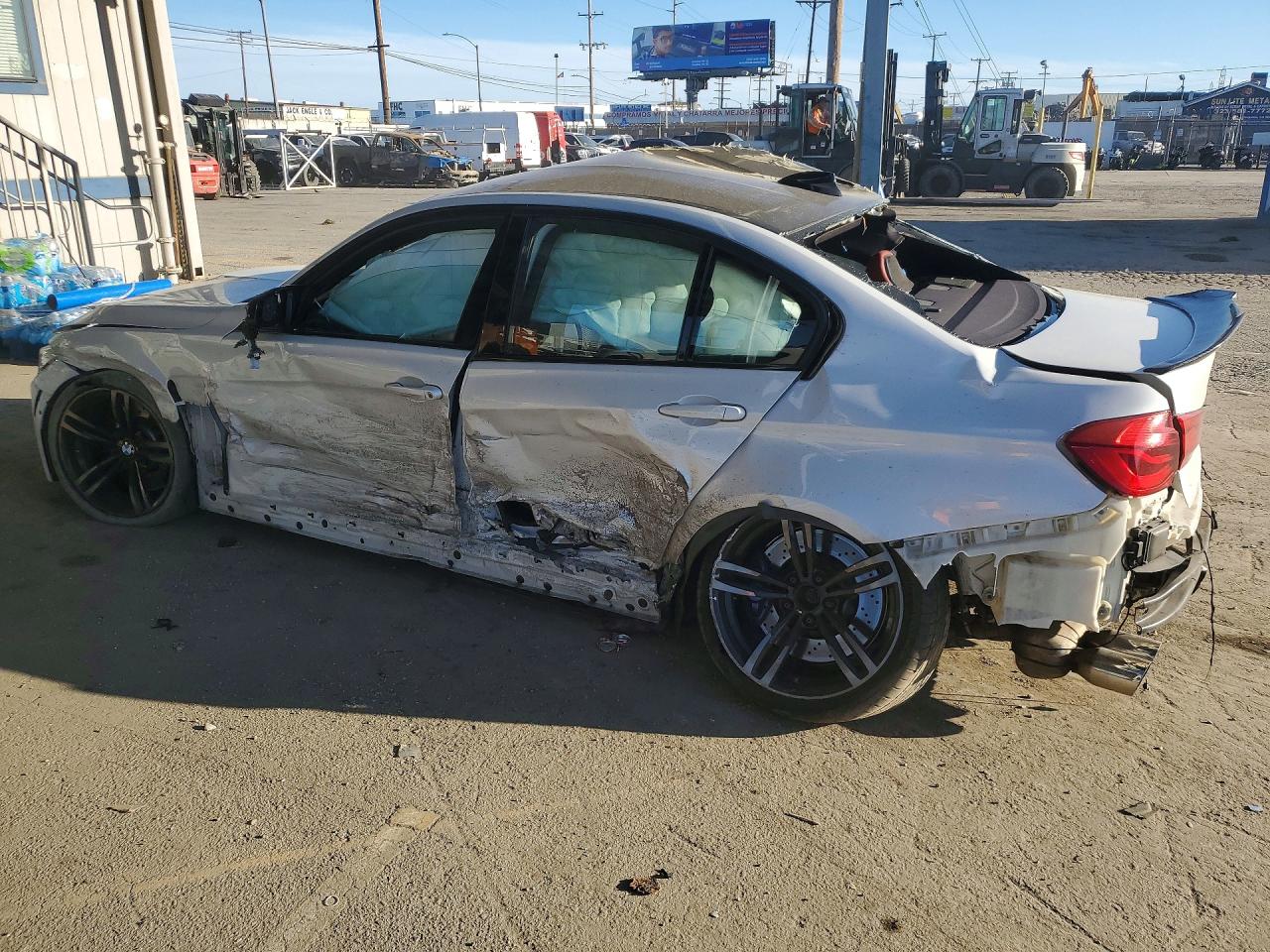2016 BMW M3 VIN WBS8M9C58GP966917 photo 2