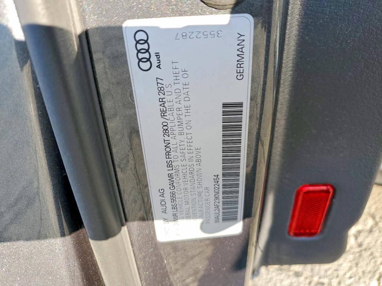 2019 Audi A6 VIN WAUL2AF23KN022454 photo 12