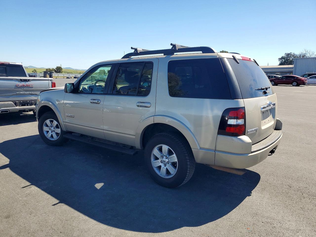 2007 Ford Explorer VIN 1FMEU73E17UB74359 photo 2