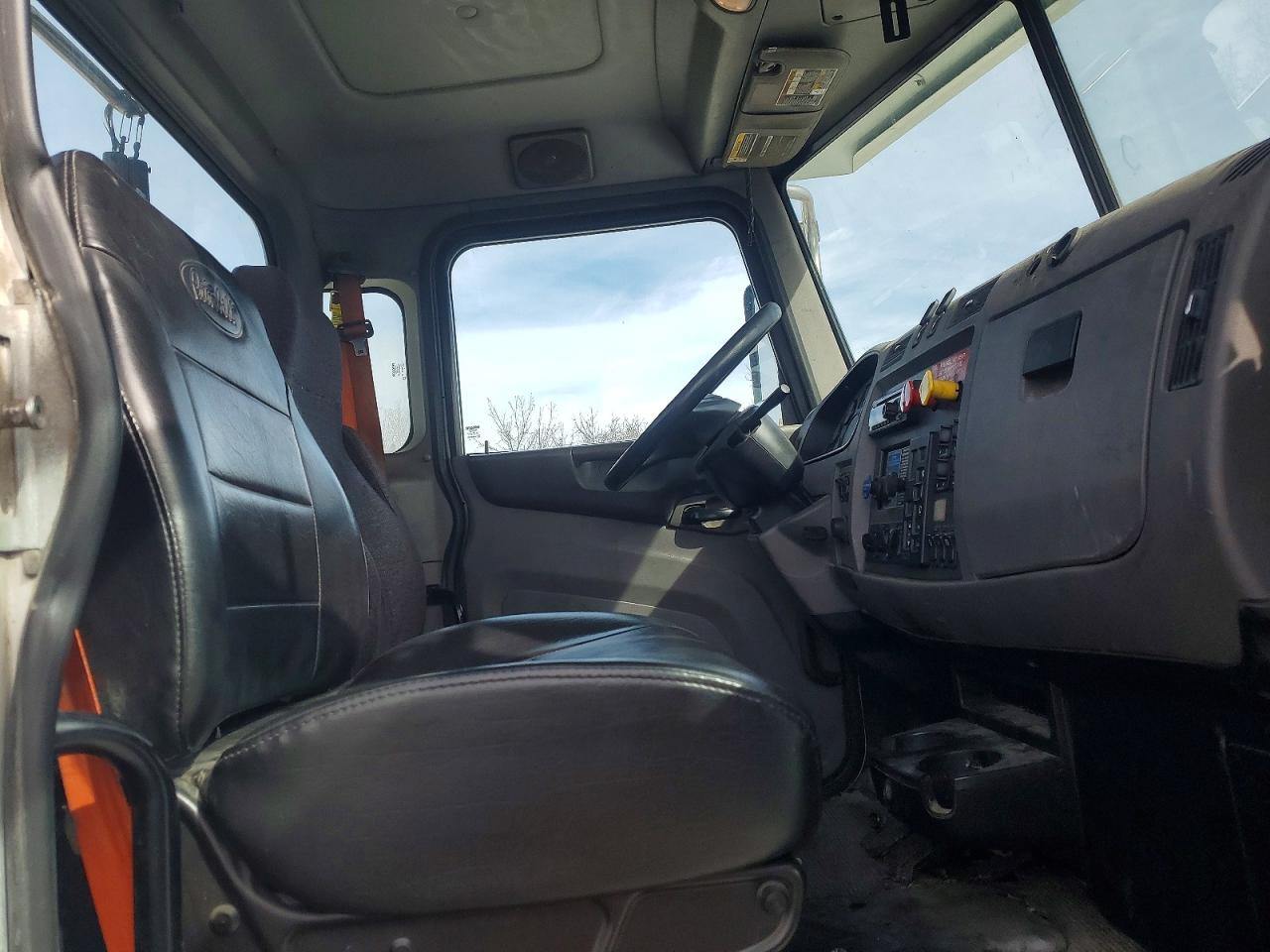 2017 PETERBILT All other VIN 1XP3AJ8X2HD430665 photo 5
