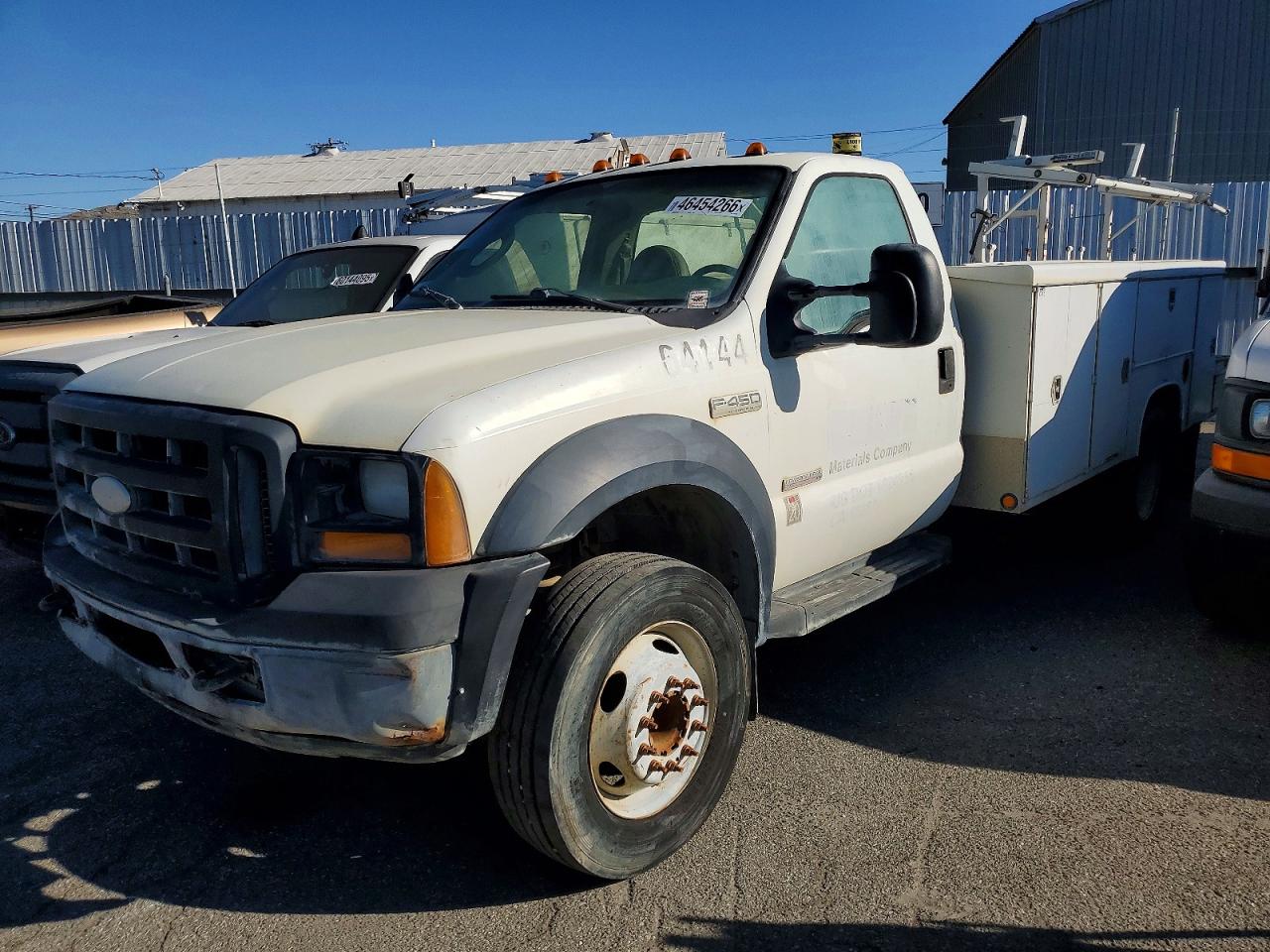2007 Ford F450 VIN 1FDXF46P07EA27376 photo 2