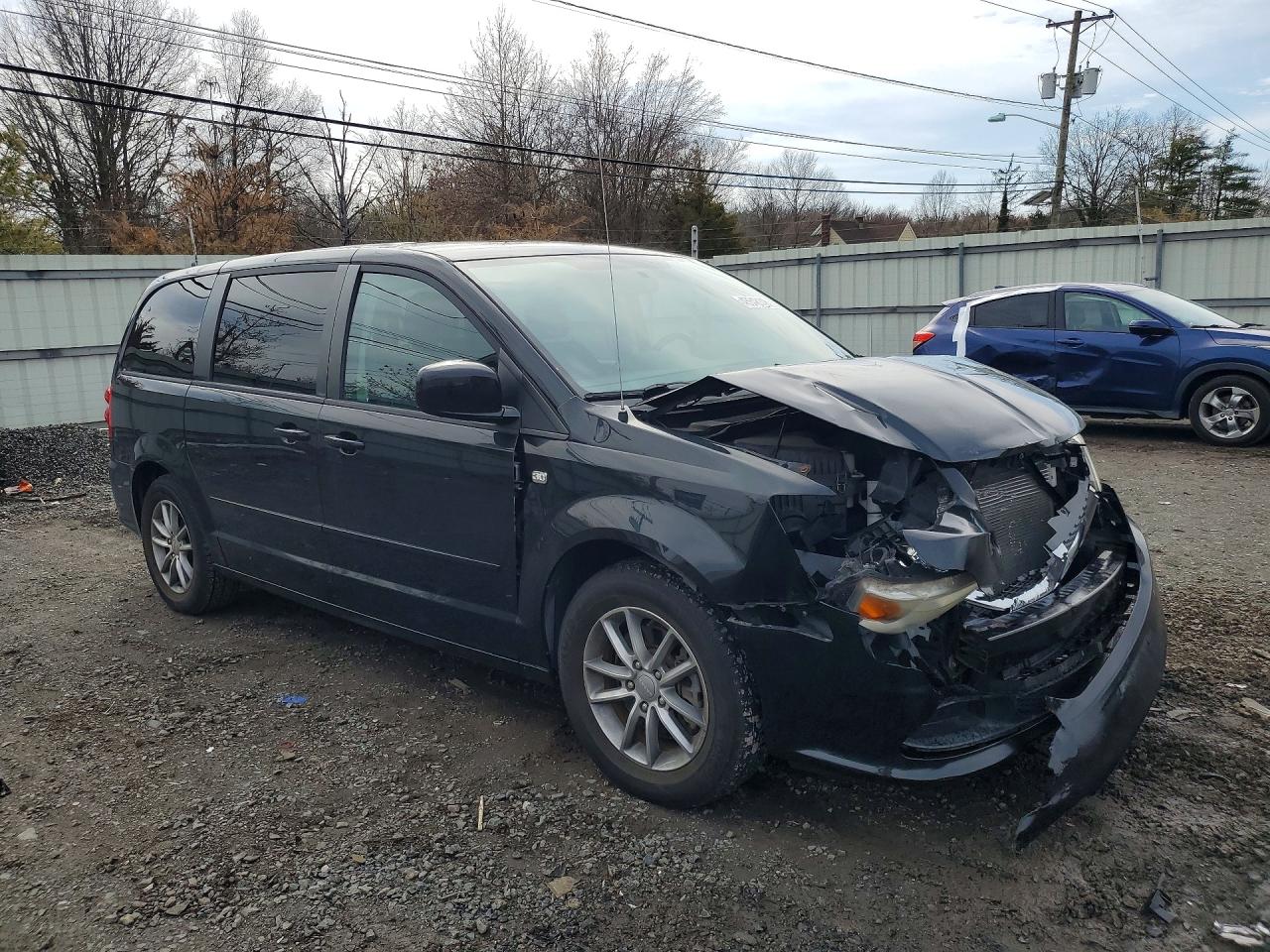 2014 Dodge Caravan VIN 2C4RDGBG4ER223055 photo 4