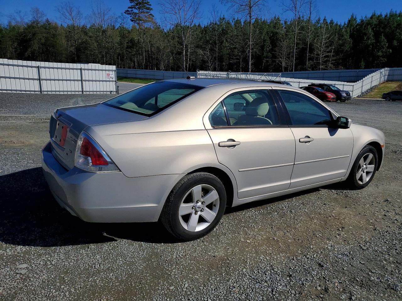 2009 Ford Fusion VIN 3FAHP07ZX9R112987 photo 3