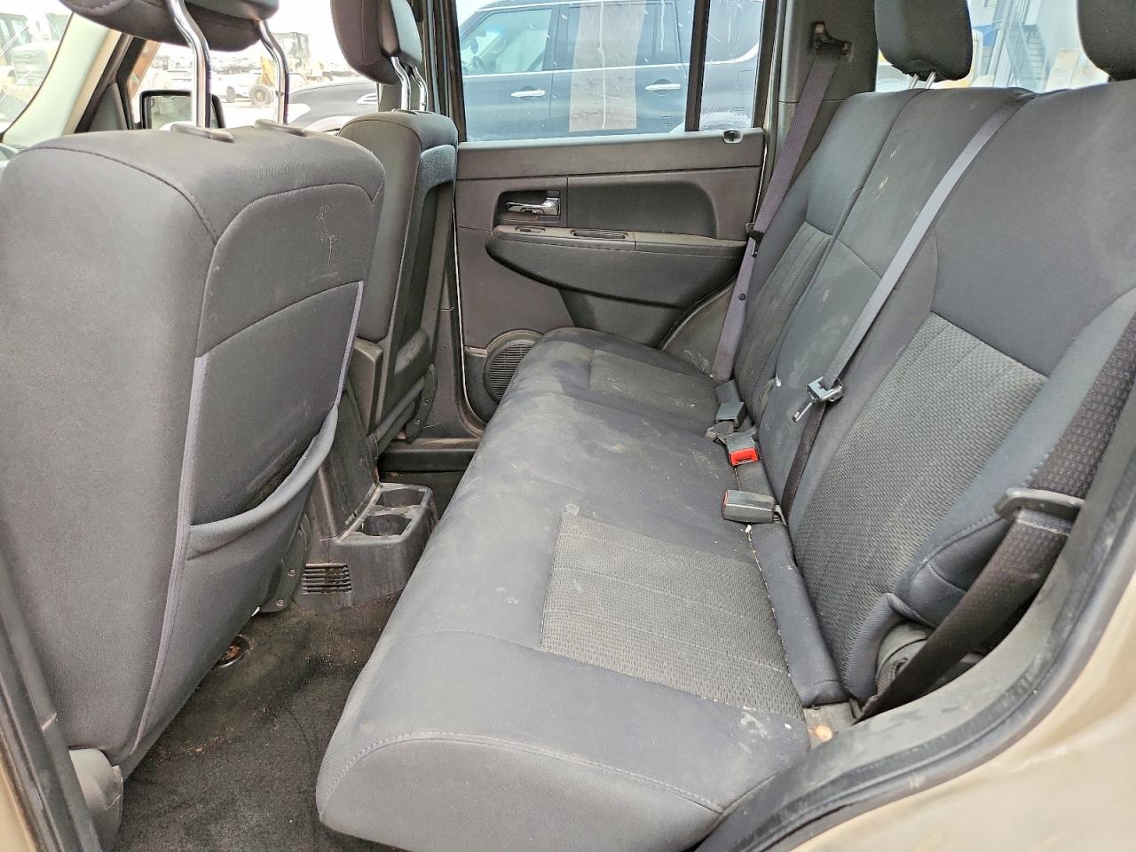2011 Jeep Liberty VIN 1J4PN2GK7BW565469 photo 10