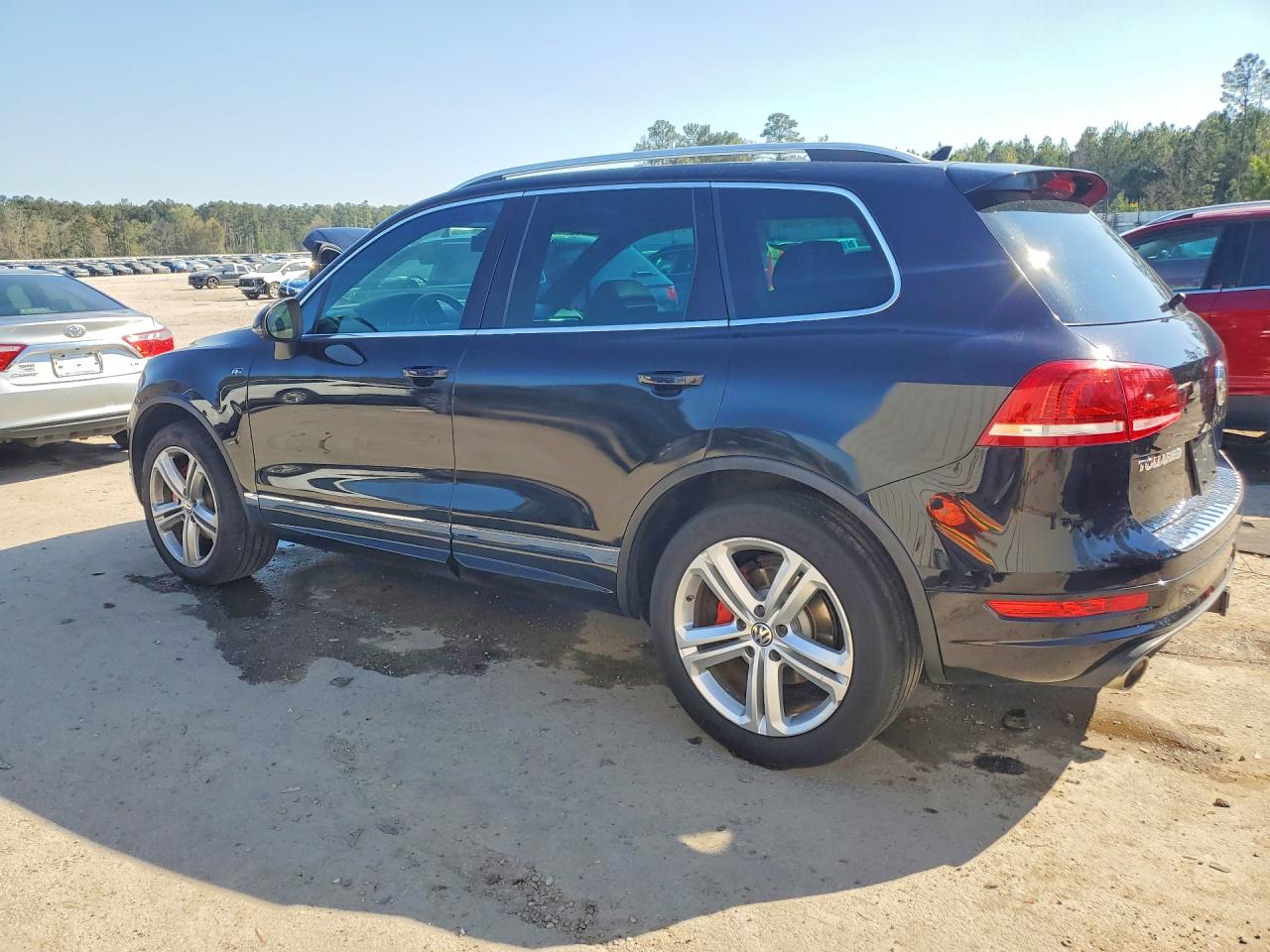 2014 Volkswagen Touareg td VIN WVGDP9BPXED007867 photo 2