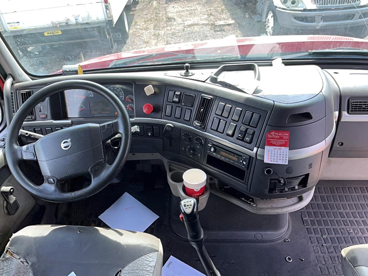 2012 Volvo Vn VIN 4V4NC9EH6CN543929 photo 9