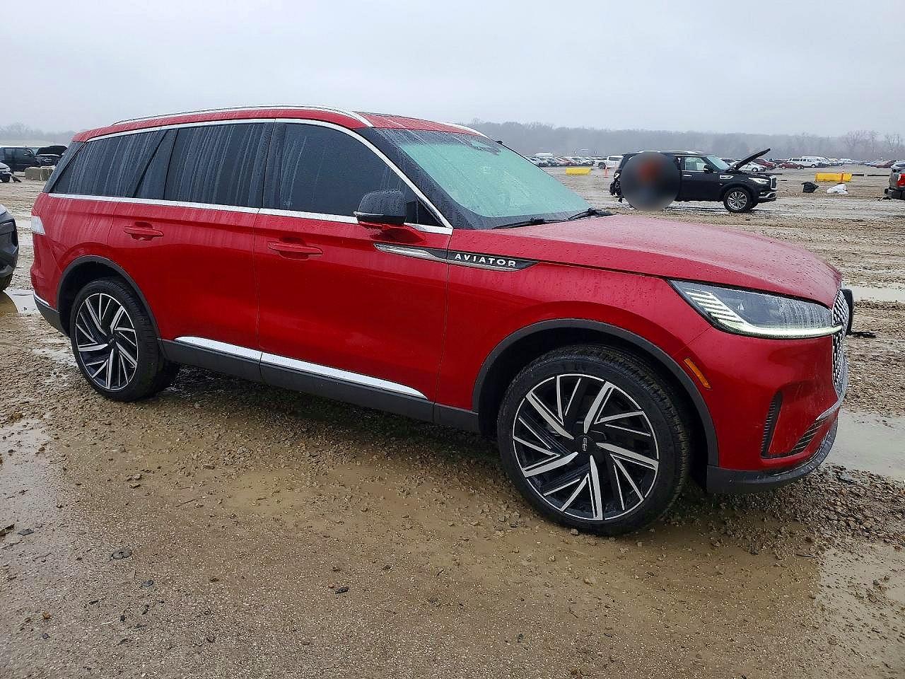 2025 Lincoln Aviator VIN 5LM5J7XC8SGL32539 photo 4