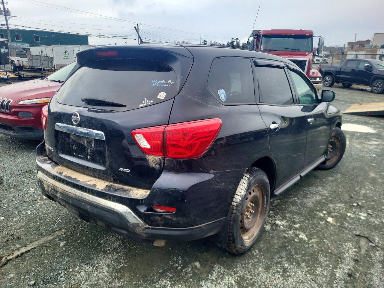 2018 Nissan Pathfinder VIN 5N1DR2MM7JC671807 photo 3