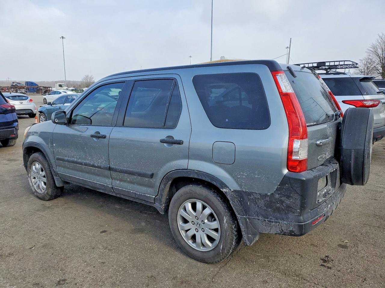 2006 Honda Crv VIN SHSRD78876U412689 photo 2