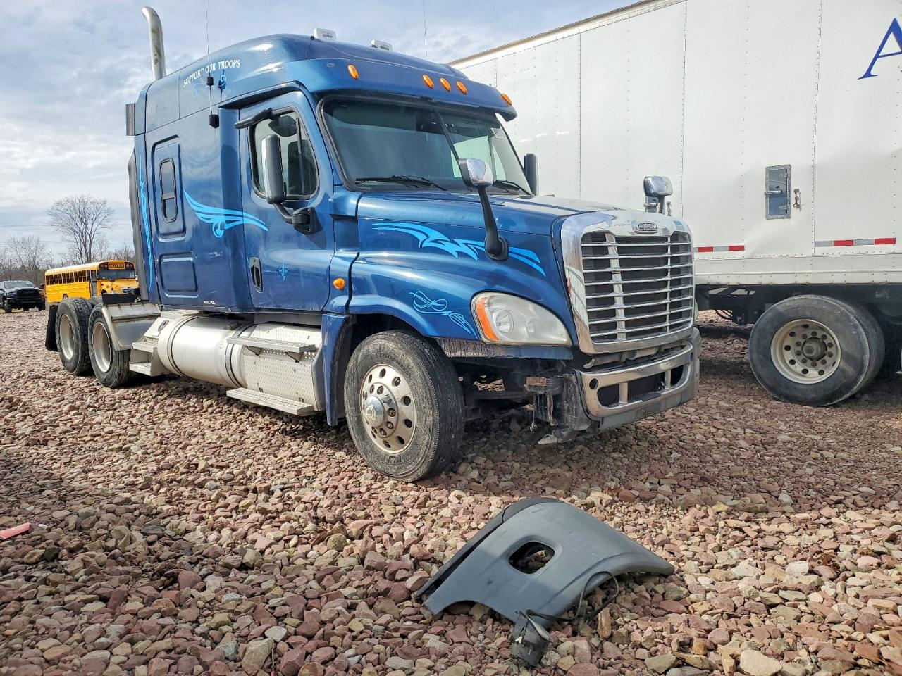 2013 FREIGHTLINER All other VIN 1FUJGLBG2DLFA2497 photo 1