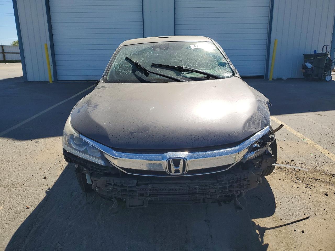 2017 Honda Accord VIN JHMCR6F53HC028490 photo 5