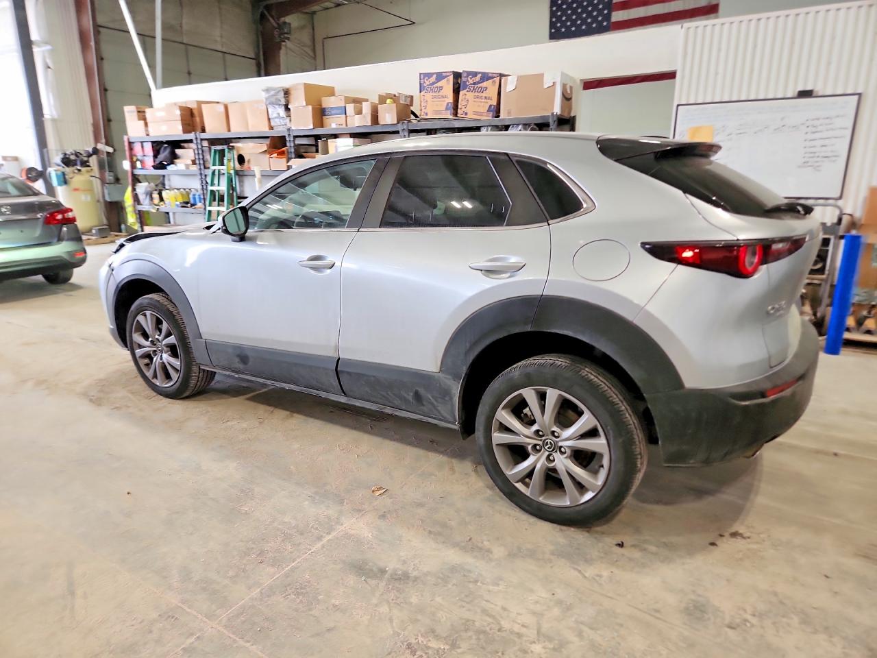 2021 Mazda Cx30 VIN 3MVDMBCL8MM250112 photo 2