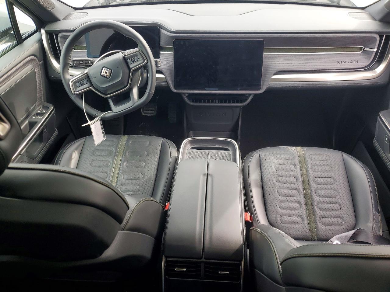 2025 Rivian Rit VIN 7FCTGBAA3SN037989 photo 8