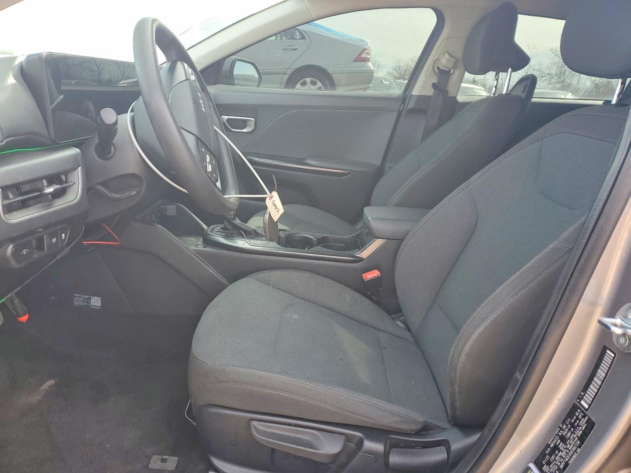 2025 Kia All other VIN 3KPFT4DE0SE092154 photo 7