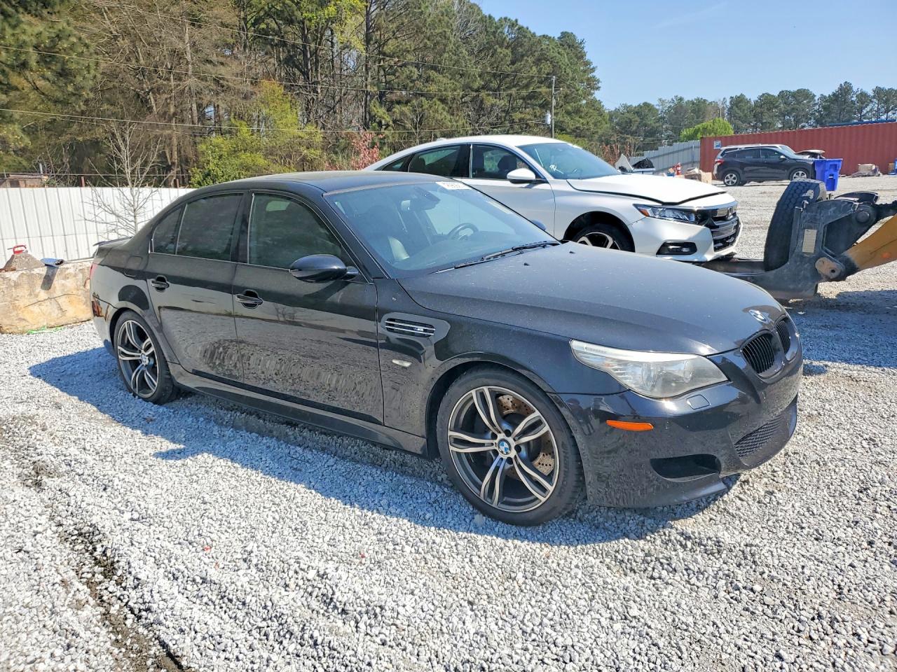 2008 BMW M5 VIN WBSNB93548CX08184 photo 4