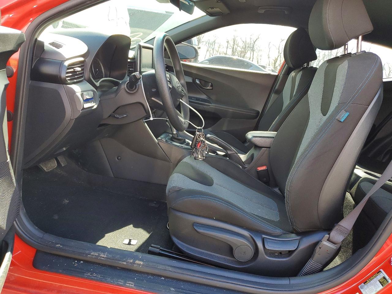 2019 Hyundai Veloster VIN KMHTG6AF7KU011082 photo 7