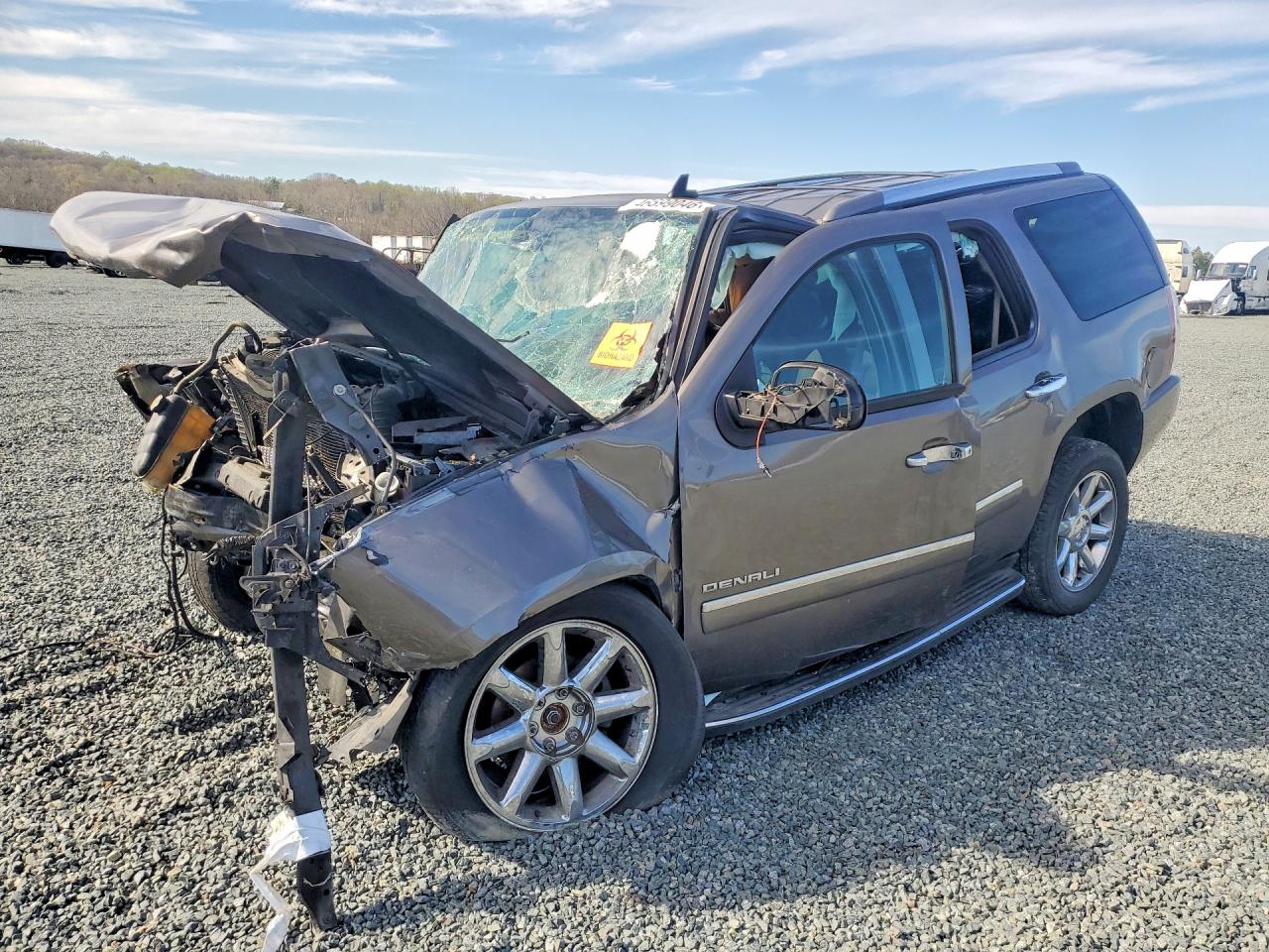 2013 GMC Yukon VIN 1GKS2EEF3DR142846 photo 1