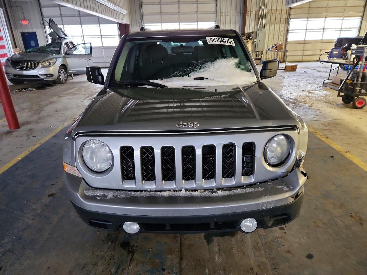 2014 Jeep Patriot VIN 1C4NJPFB1ED740208 photo 5