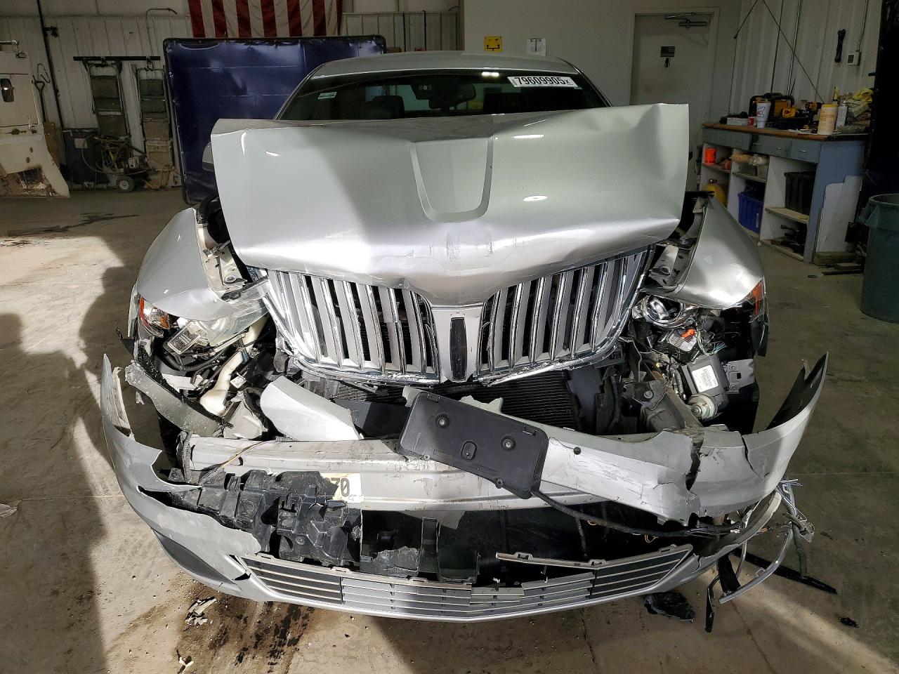 2010 Lincoln Mks VIN 1LNHL9ER0AG600964 photo 5