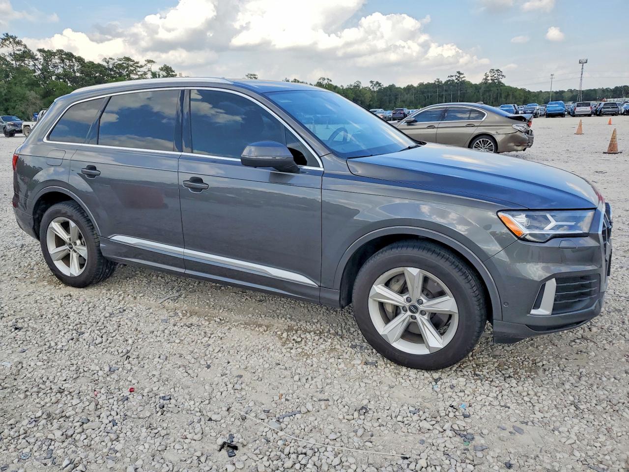 2023 Audi Q7 VIN WA1LCBF77PD003172 photo 4