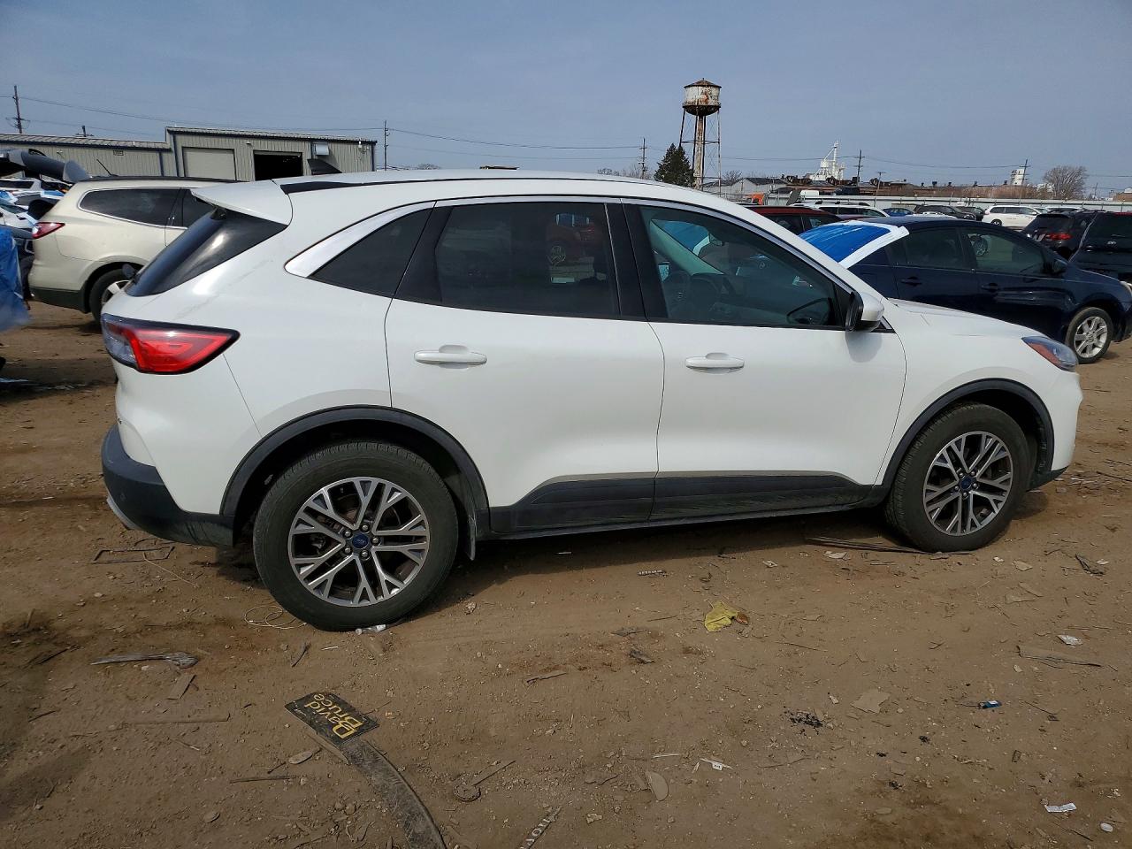 2022 Ford Escape VIN 1FMCU9H67NUB28665 photo 3