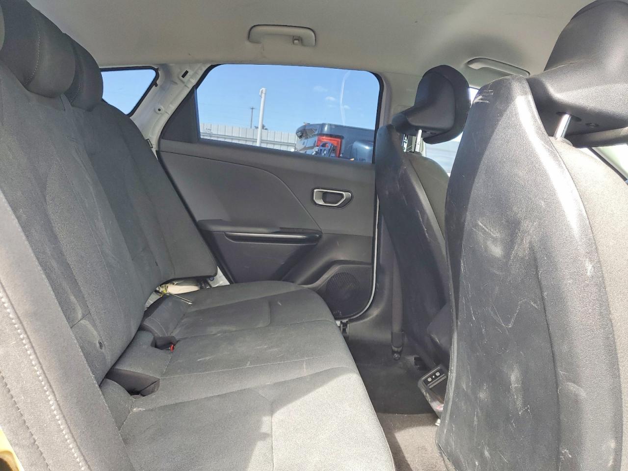 2025 Kia All other VIN 3KPFT4DE8SE145585 photo 10