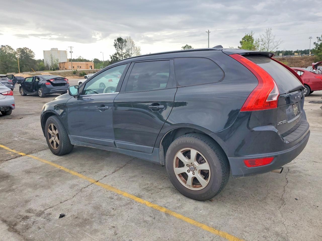 2010 Volvo Xc60 VIN YV4982DL4A2059815 photo 2