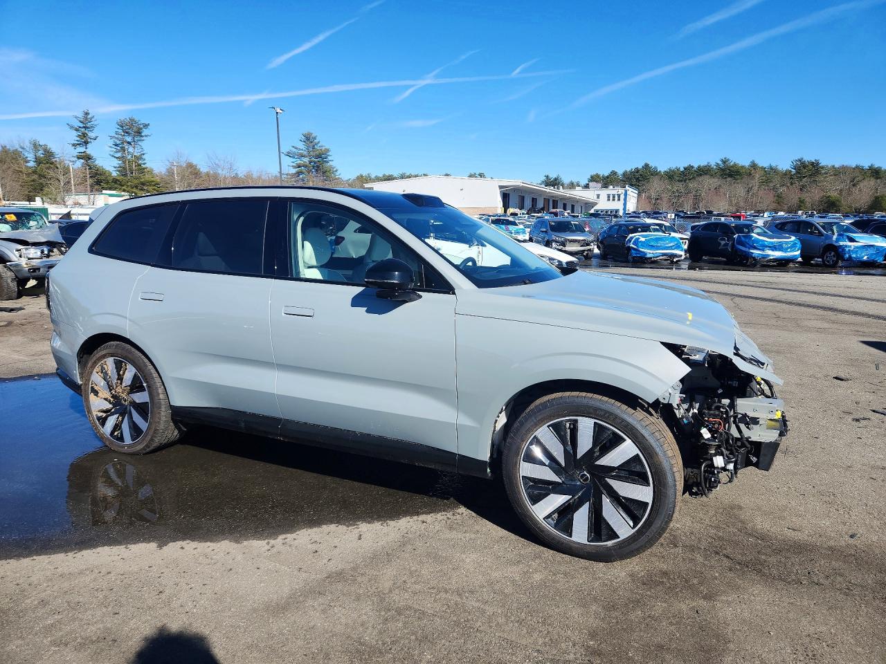 2025 Volvo All other VIN 7JDEV3VL9SG001015 photo 4