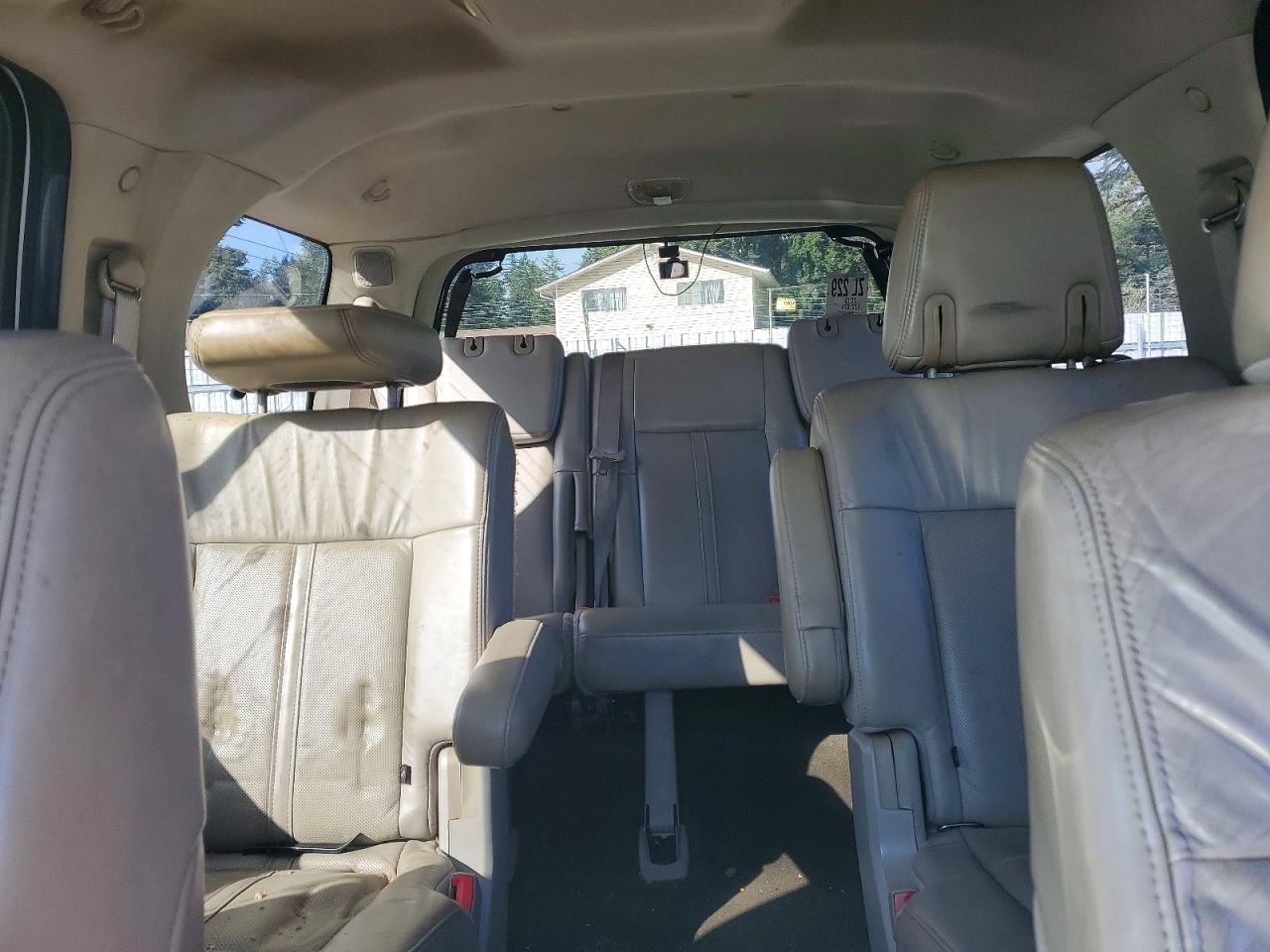 2015 Lincoln Navigator VIN 5LMJJ2HT2FEJ02416 photo 10