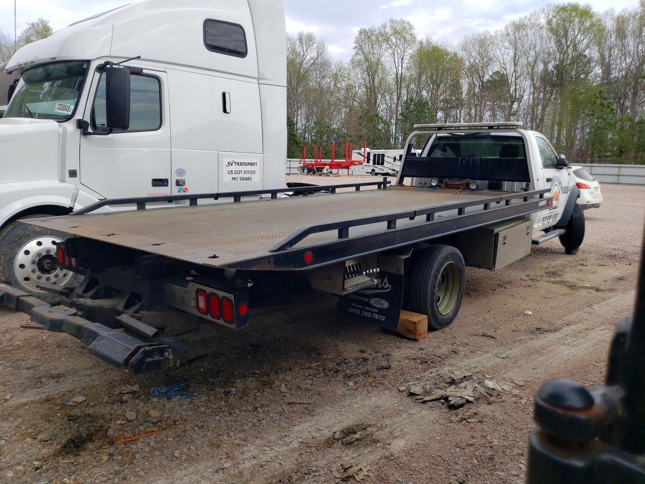 2015 Ram 5500 VIN 3C7WRMDL3FG602216 photo 3
