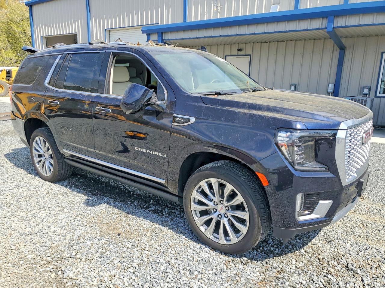 2024 GMC Yukon den VIN 1GKS1DKL8RR294619 photo 4