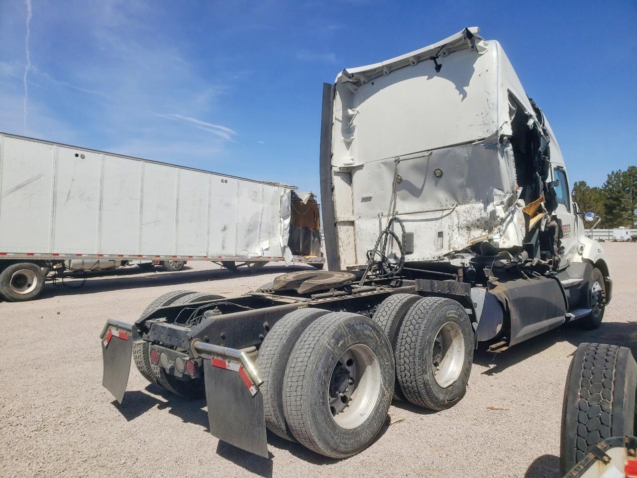 2019 KENWORTH All other VIN 1XKYDP9X9KJ299229 photo 4