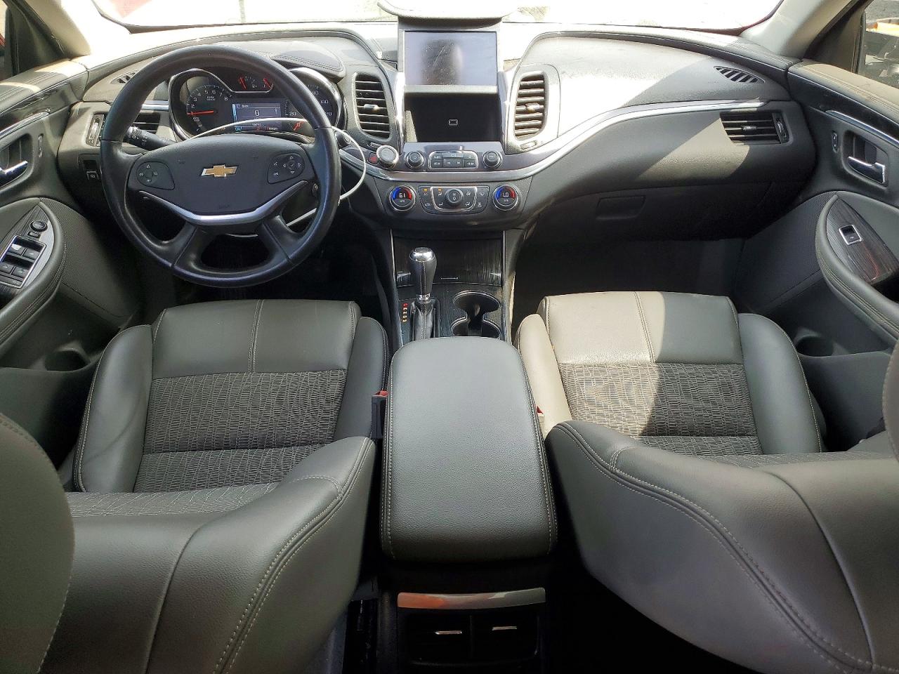 2017 Chev Impala VIN 2G1105SA1H9136963 photo 8