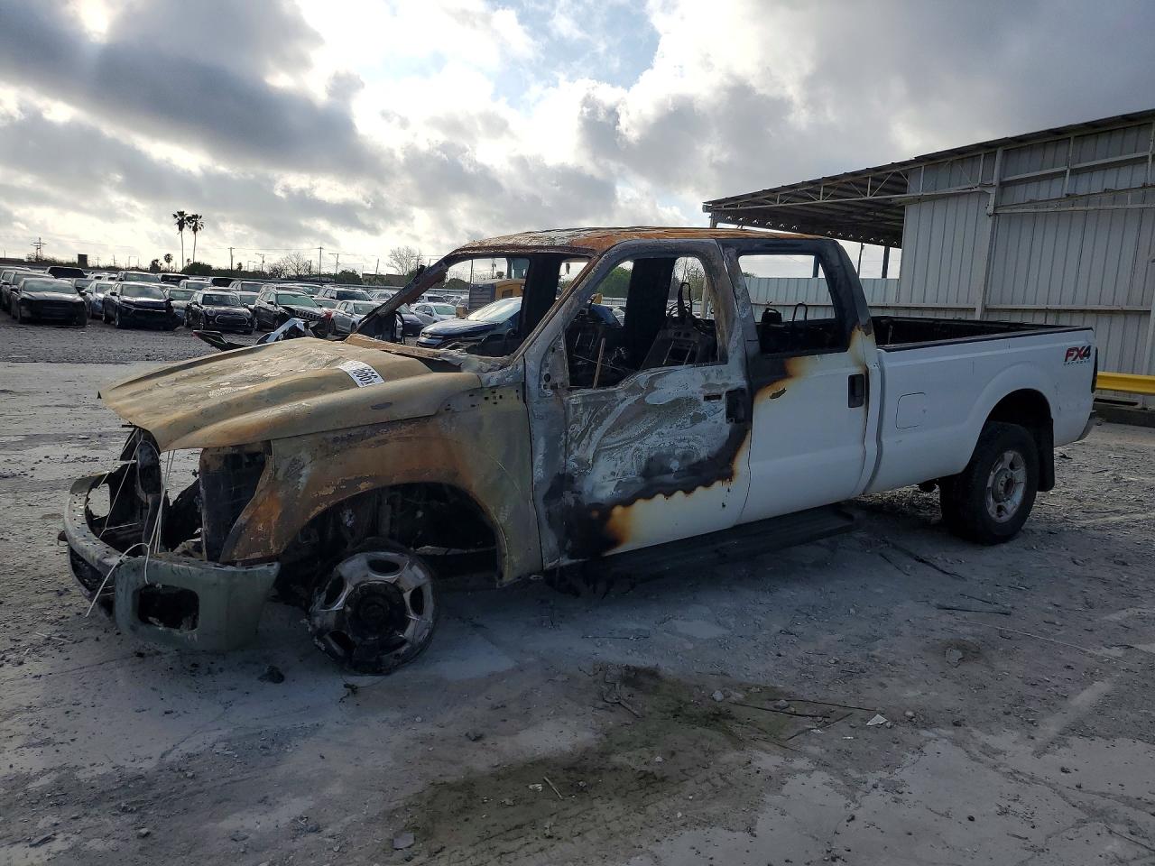 2013 Ford F250 VIN 1FT7W2BT6DEB31832 photo 1