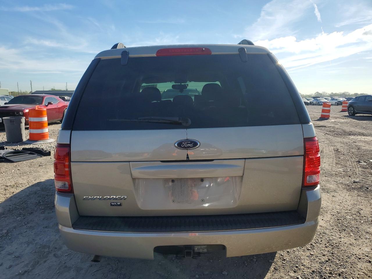 2004 Ford Explorer VIN 1FMZU63K04ZA06048 photo 6
