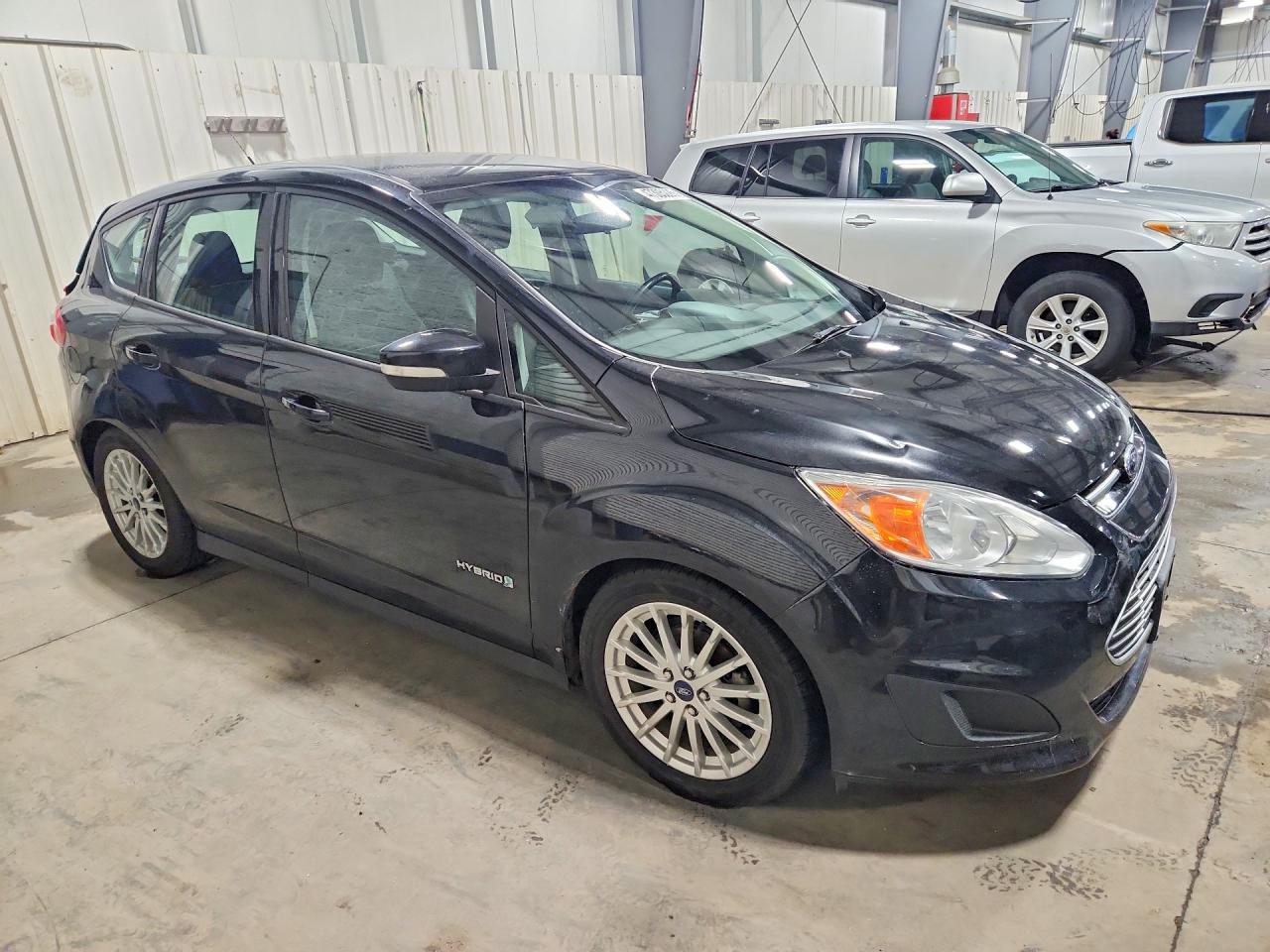 2013 Ford Cmax VIN 1FADP5AU4DL519557 photo 4