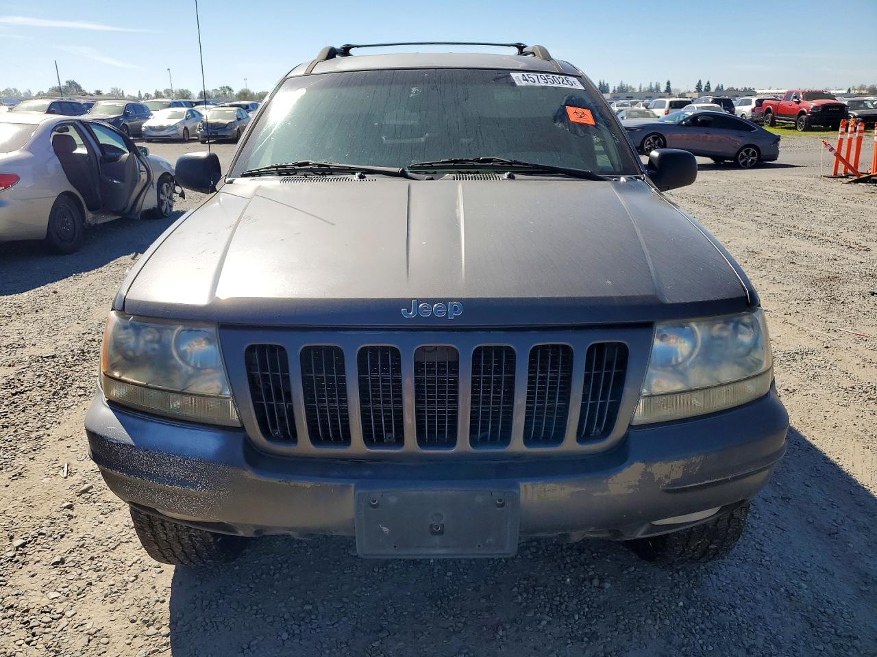 2000 Jeep Cherokee VIN 1J4GW58S4YC378763 photo 5
