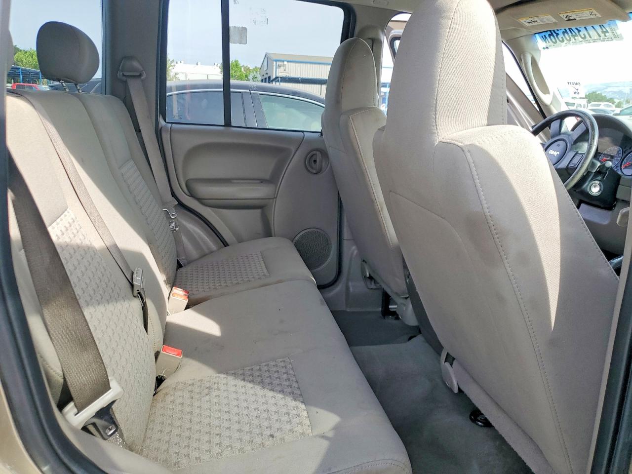 2006 Jeep Liberty VIN 1J8GL48K76W123862 photo 11