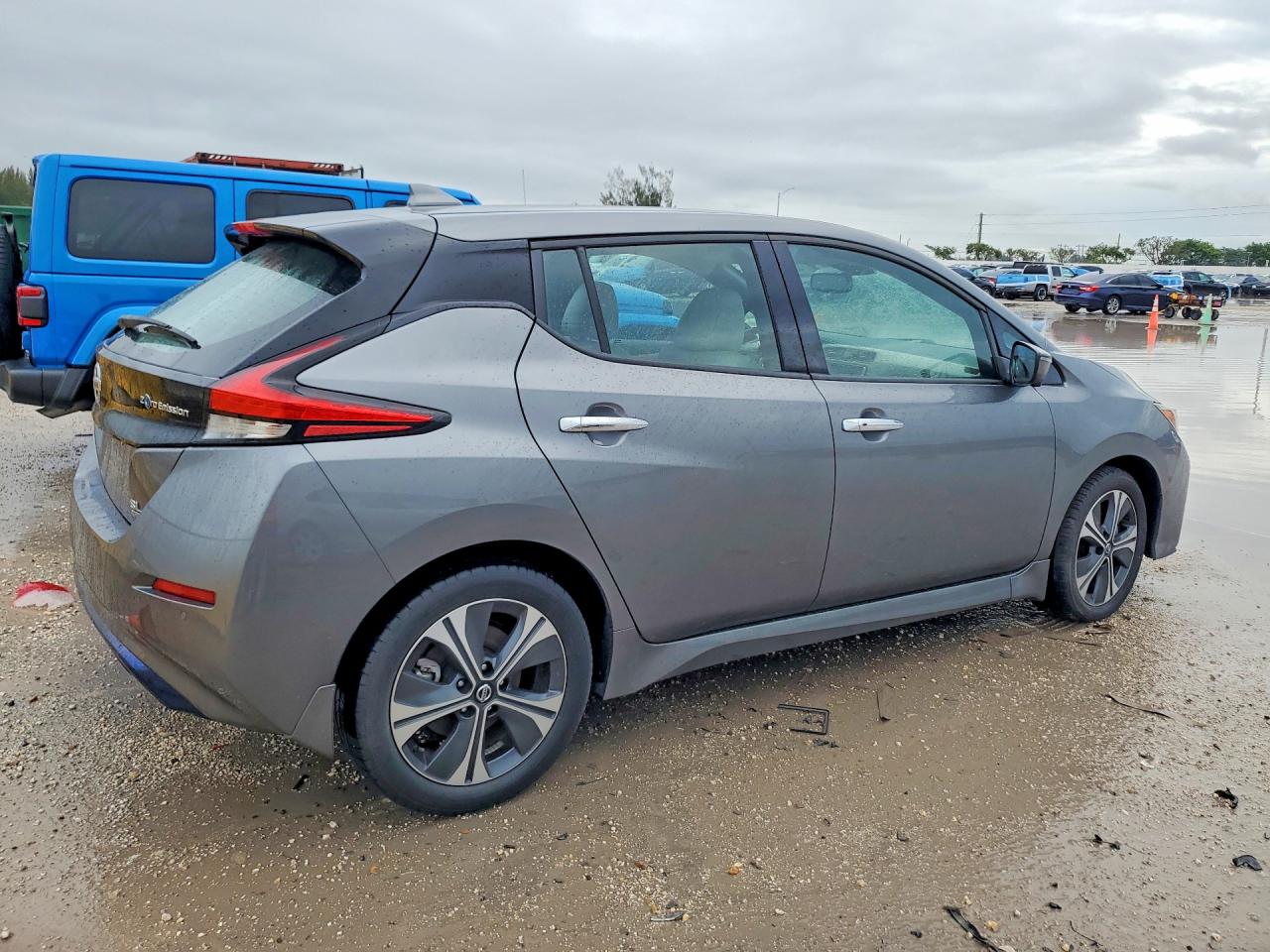 2021 Nissan Leaf VIN 1N4BZ1DVXMC550200 photo 3