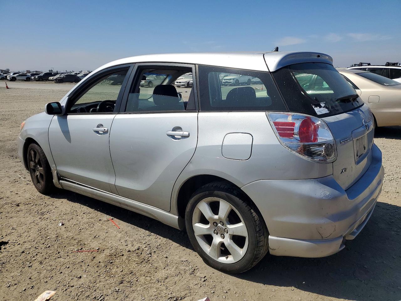 2024 Toyota Matrix VIN 2T1KR32E65C412204 photo 2