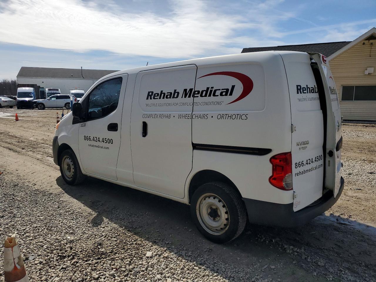 2015 Nissan Nv200 unk VIN 3N6CM0KN9FK700964 photo 2