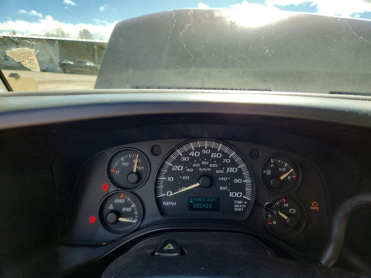2005 CHEV Express VIN 1GAHG39U551224932 photo 9